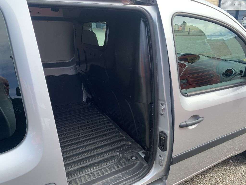 RENAULT kangoo airco navi Kastenwagen - Photo 8