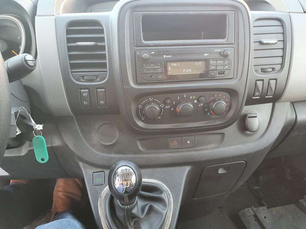 RENAULT TRAFIC L1H1 KLIMA PALI I JEZDZI Kastenwagen - Photo 13