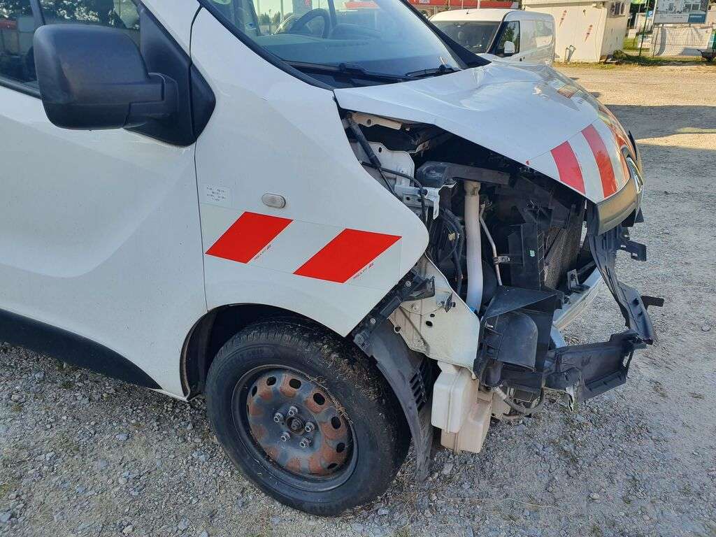 RENAULT TRAFIC L1H1 KLIMA PALI I JEZDZI Kastenwagen - Photo 4