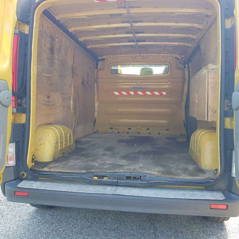 RENAULT Trafic 2.0 Kastenwagen - Photo 7