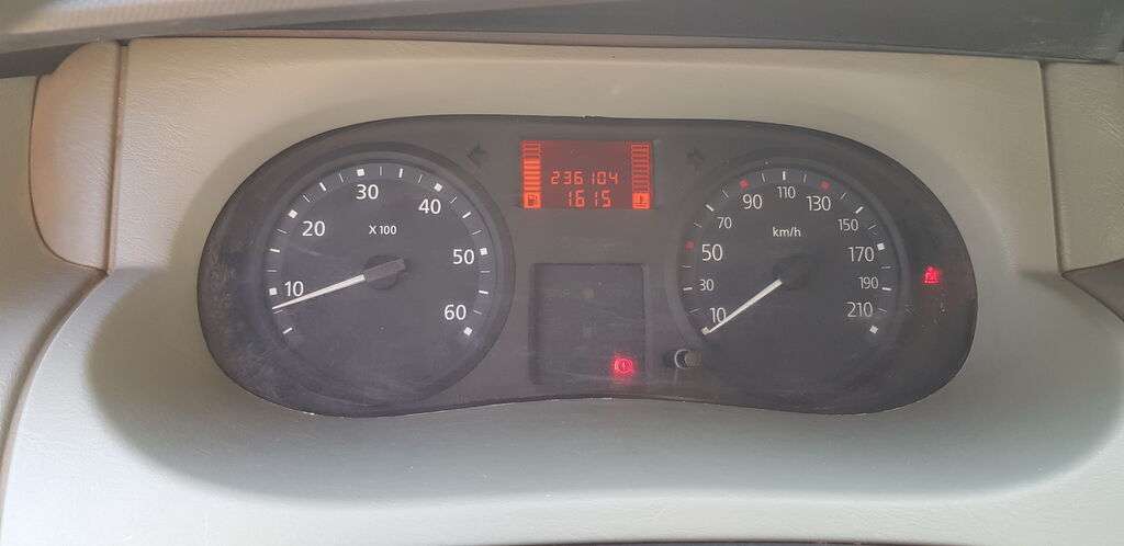 RENAULT Trafic 2.0 Kastenwagen - Photo 10