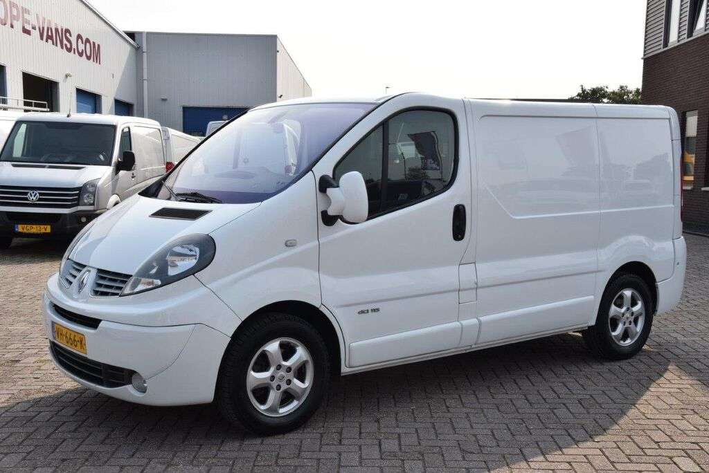 RENAULT Trafic 2.0 dCi 115pk L1H1 Black Edition Automaat 03-2014 Kastenwagen - Photo 7