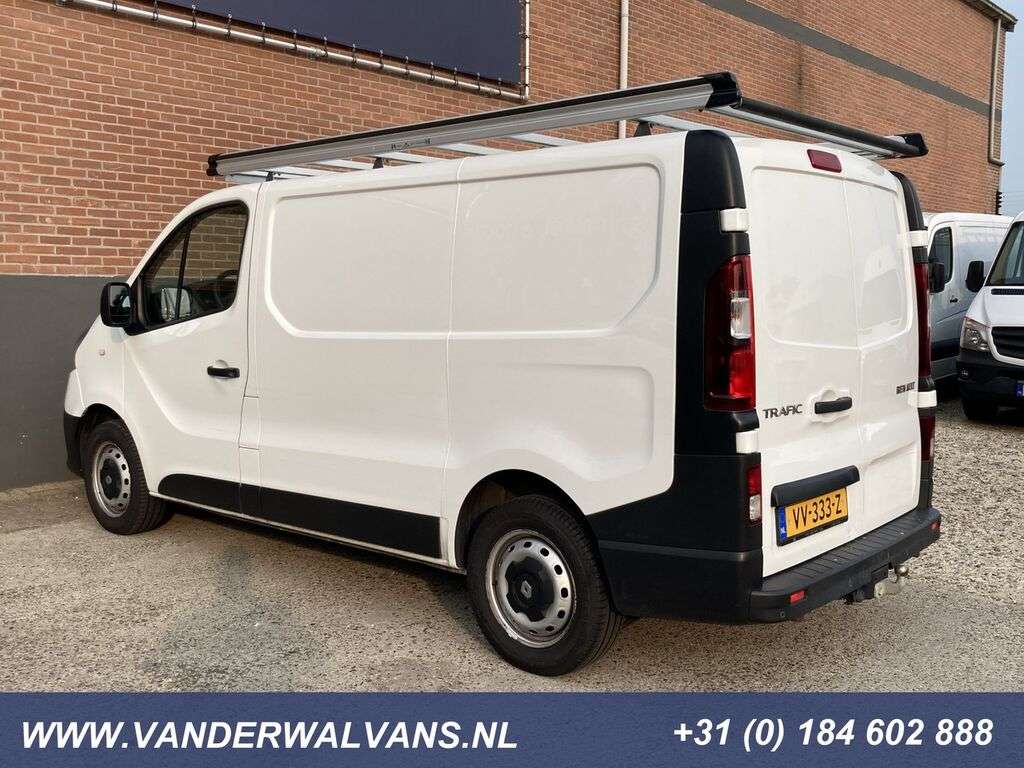 RENAULT Trafic 1.6dCi L1H1 Airco, imperiaal, trekhaak, cruise, pdc, bijr Kastenwagen - Photo 2