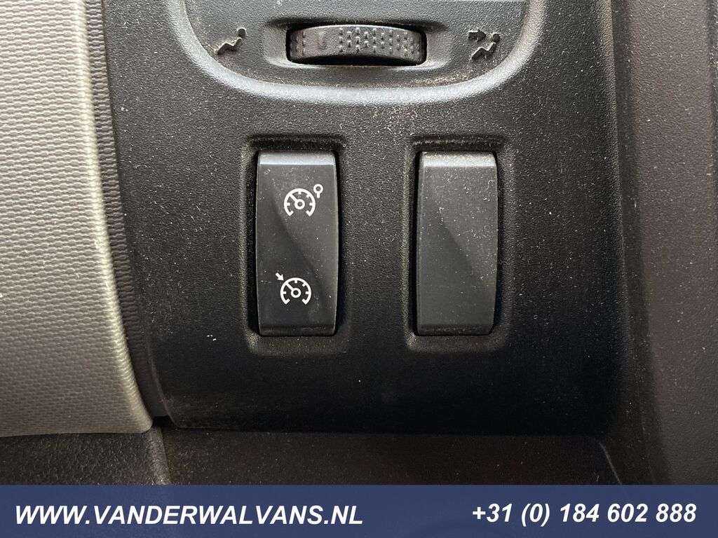 RENAULT Trafic 1.6dCi L1H1 Airco, imperiaal, trekhaak, cruise, pdc, bijr Kastenwagen - Photo 15