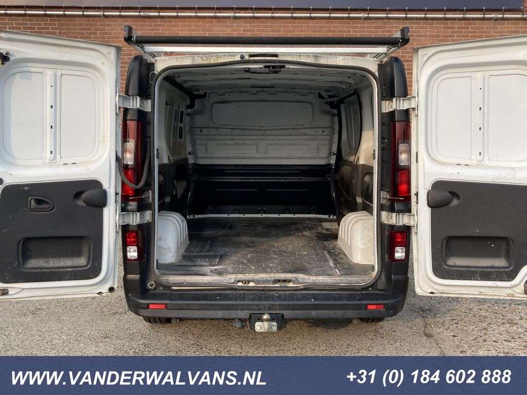 RENAULT Trafic 1.6dCi L1H1 Airco, imperiaal, trekhaak, cruise, pdc, bijr Kastenwagen - Photo 3