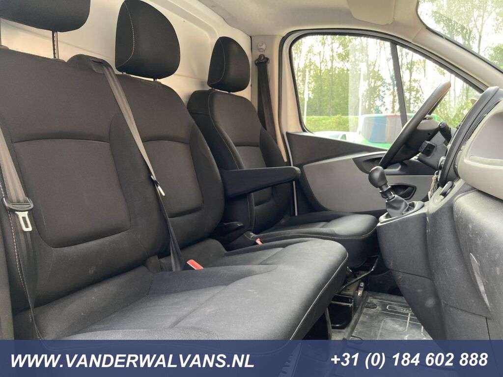 RENAULT Trafic 1.6dCi L1H1 Airco, imperiaal, trekhaak, cruise, pdc, bijr Kastenwagen - Photo 8