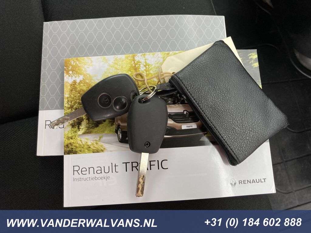 RENAULT Trafic 1.6dCi L1H1 Airco, imperiaal, trekhaak, cruise, parkeerse Kastenwagen - Photo 19
