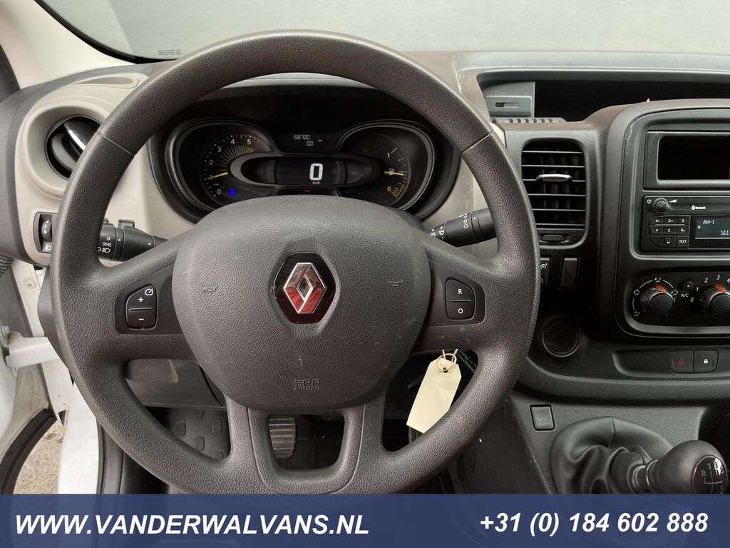 RENAULT Trafic 1.6dCi L1H1 Airco, imperiaal, trekhaak, cruise, parkeerse Kastenwagen - Photo 7