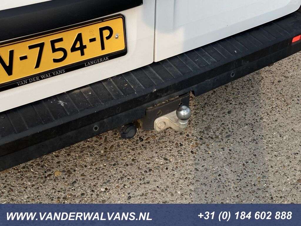 RENAULT Trafic 1.6dCi L1H1 Airco, imperiaal, trekhaak, cruise, parkeerse Kastenwagen - Photo 9