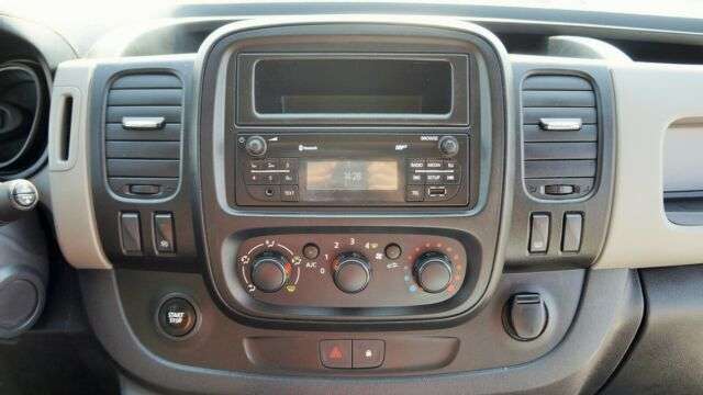 RENAULT Trafic 1.6DCI/66kw L1H1 / klima Kastenwagen - Photo 8