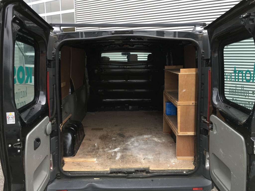 RENAULT Trafic 2.0 dCi Aut. Black Edition Navi/PDC/Airco Kastenwagen - Photo 6