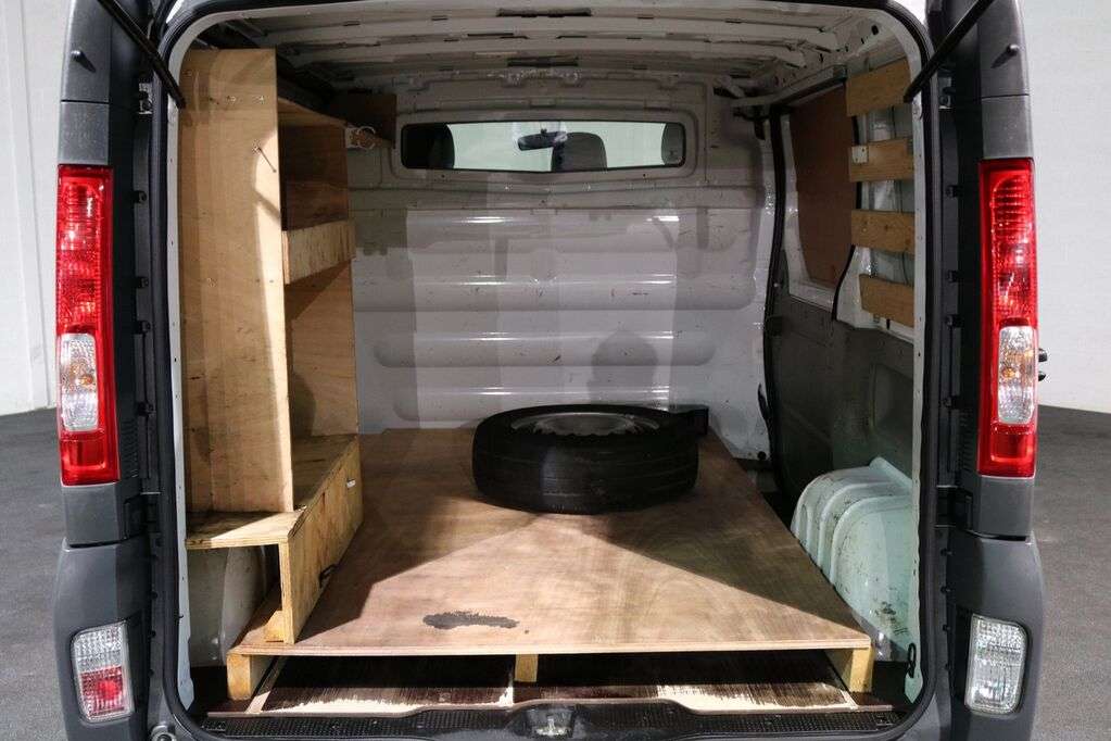 RENAULT Trafic 2.0 dCi L1 H1 Achterklep Imperiaal Trekhaak Airco Navigat Kastenwagen - Photo 12