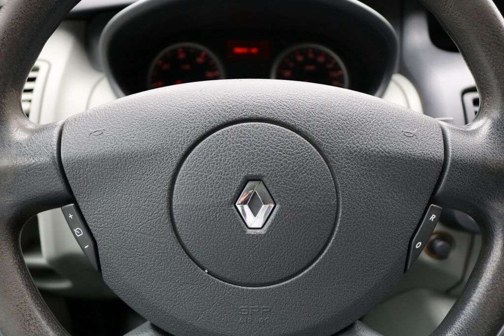 RENAULT Trafic 2.0 dCi L1 H1 Achterklep Imperiaal Trekhaak Airco Navigat Kastenwagen - Photo 14