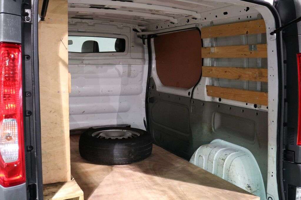 RENAULT Trafic 2.0 dCi L1 H1 Achterklep Imperiaal Trekhaak Airco Navigat Kastenwagen - Photo 10